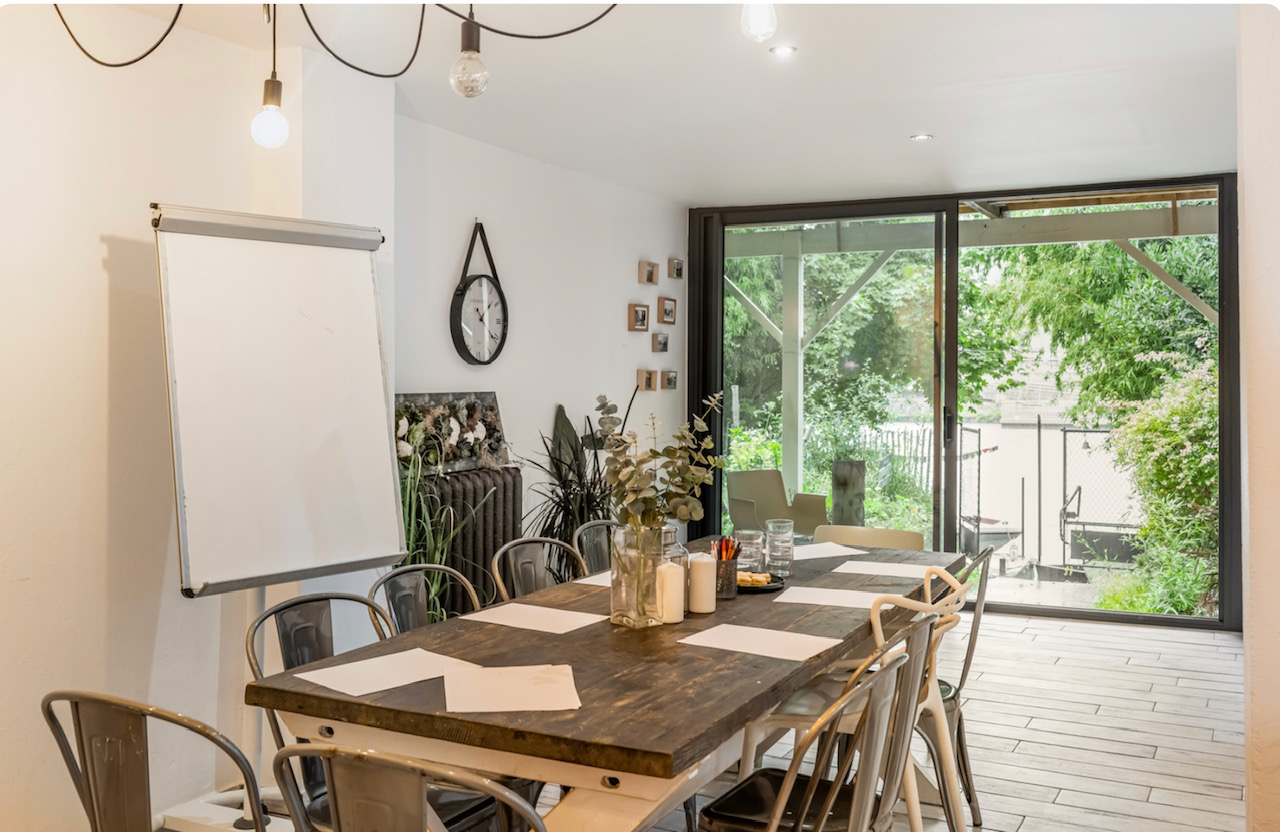 Cabane insolite bois Île des Possibles Andrésy — retraite femmes 2 nuits